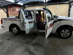 نيسان نافارا